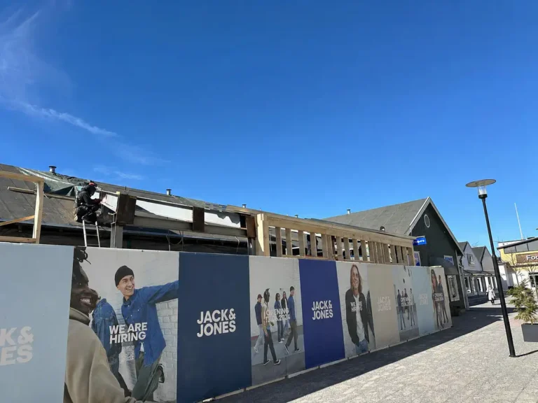 Jack & Jones på Stockholm Quality Outlet under pågående utbyggnad och stomarbete.